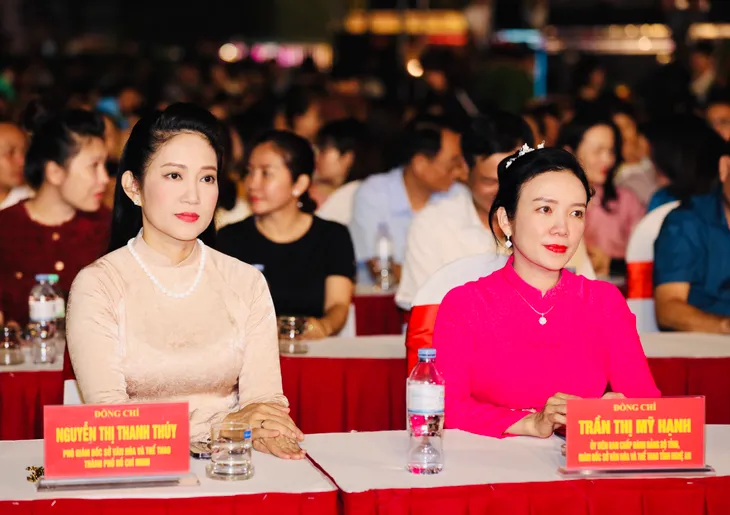 Nghệ An: Bế mạc Lễ hội Làng Sen năm 2024 - Ảnh 5. Nghệ An: Bế mạc Lễ hội Làng Sen năm 2024 - Ảnh 5.