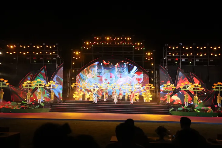 Nghệ An: Bế mạc Lễ hội Làng Sen năm 2024 - Ảnh 7. Nghệ An: Bế mạc Lễ hội Làng Sen năm 2024 - Ảnh 7.
