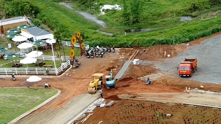 Lâm Đồng: Dừng hoạt động khu vui chơi giải trí tại dự án bất động sản trái phép - Ảnh 3. Lâm Đồng: Dừng hoạt động khu vui chơi giải trí tại dự án bất động sản trái phép - Ảnh 3.