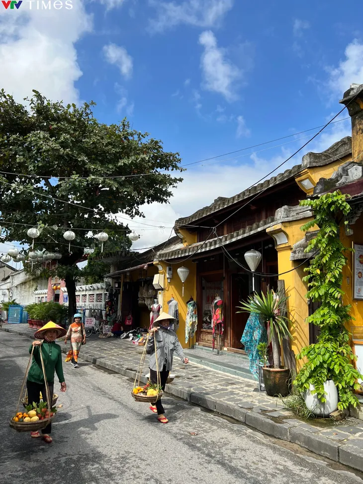 Hội An cho phép hộ dân phố cổ đón khách ăn ở cùng - Ảnh 1. Hội An cho phép hộ dân phố cổ đón khách ăn ở cùng - Ảnh 1.