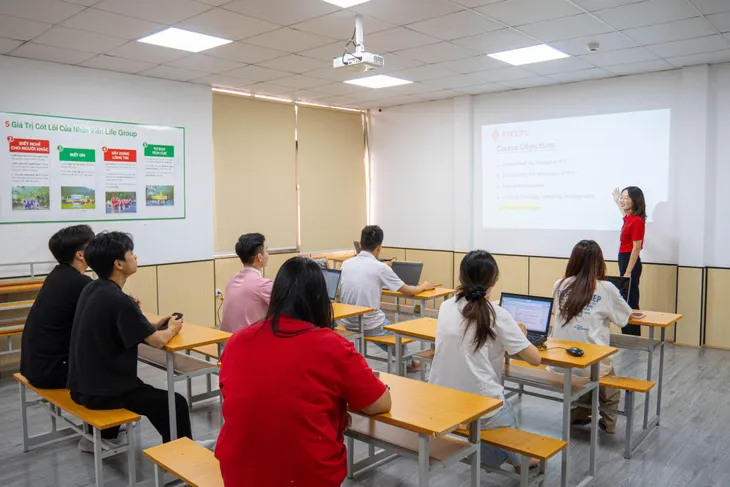 PTE Life - Luyện thi PTE uy tín: 4 tuần hiện thực giấc mơ quốc tế - Ảnh 2.