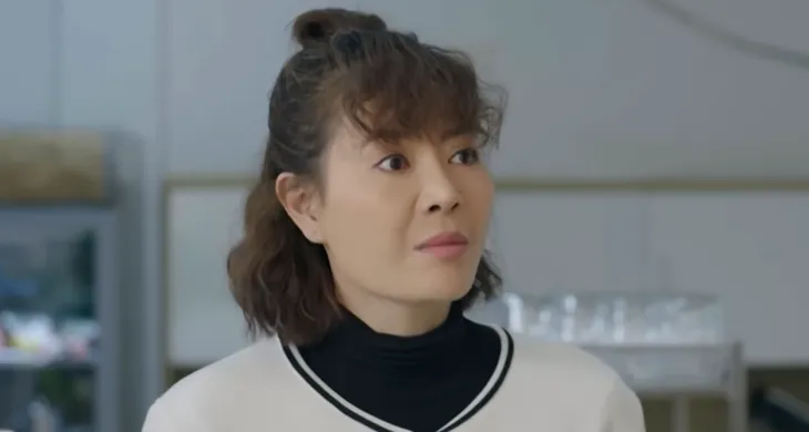 Người một nhà - Tập 17: Khanh mắng chồng vì quán xá làm ăn ế ẩm - Ảnh 2. Người một nhà - Tập 17: Khanh mắng chồng vì quán xá làm ăn ế ẩm - Ảnh 2.