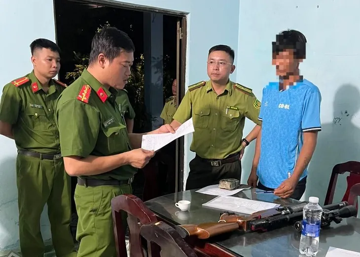 Xử lý đối tượng đi săn trái phép bị bẫy ảnh phát hiện - Ảnh 1. Xử lý đối tượng đi săn trái phép bị bẫy ảnh phát hiện - Ảnh 1.