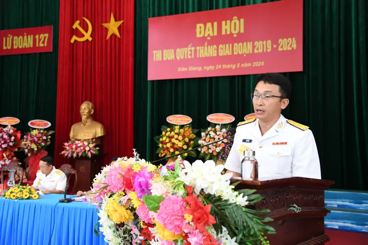 Vùng 5 Hải quân . Hoàn thành xuất sắc phong trào thi đua Quyết thắng giai đoạn 2019-2024 - Ảnh 4. Vùng 5 Hải quân . Hoàn thành xuất sắc phong trào thi đua Quyết thắng giai đoạn 2019-2024 - Ảnh 4.