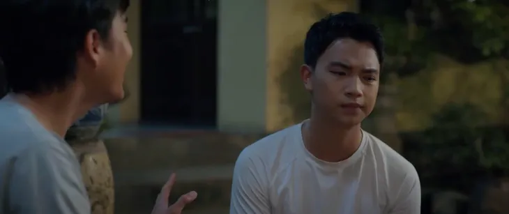 Những nẻo đường gần xa - Tập 3: Vừa lên thành phố, Bảo và Hùng đã bị bắt lên đồn công an - Ảnh 9.