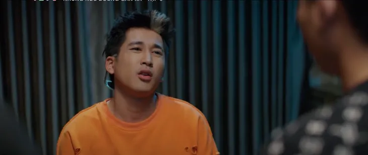 Những nẻo đường gần xa - Tập 3: Vừa lên thành phố, Bảo và Hùng đã bị bắt lên đồn công an - Ảnh 12.