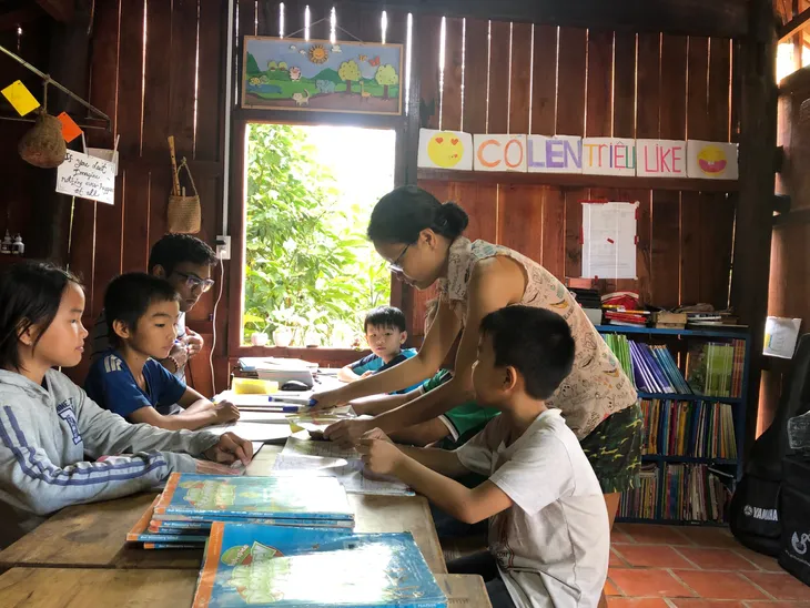 Lớp học Núi Tượng: Trao quyền để chắp cánh ước mơ cho trẻ em nông thôn - Ảnh 2. Lớp học Núi Tượng: Trao quyền để chắp cánh ước mơ cho trẻ em nông thôn - Ảnh 2.