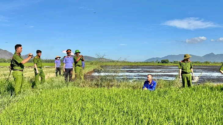 Khởi tố đối tượng gây tai nạn chết người từ việc sử dụng điện bẫy chuột - Ảnh 3. Khởi tố đối tượng gây tai nạn chết người từ việc sử dụng điện bẫy chuột - Ảnh 3.