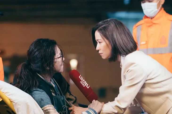 Xa Thi Mạn lại ghi điểm với dạng vai quen - Ảnh 2.