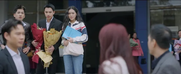 Những nẻo đường gần xa - Tập 4: Hùng bỏ về quê, ngày càng căng thẳng với Dũng - Ảnh 7.