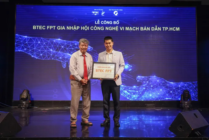 Thúc đẩy hợp phát triển nguồn nhân lực ngành công nghệ bán dẫn - Ảnh 1. Thúc đẩy hợp phát triển nguồn nhân lực ngành công nghệ bán dẫn - Ảnh 1.