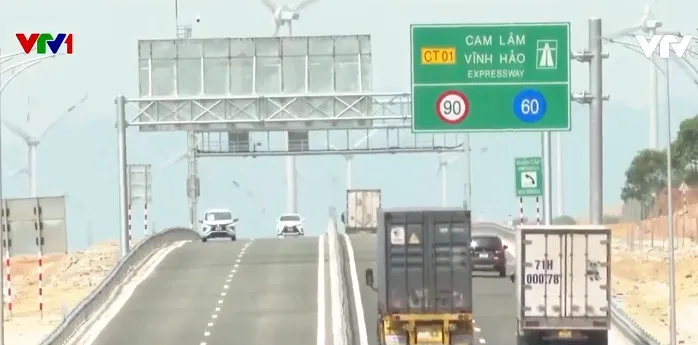 Cao tốc Cam Lâm - Vĩnh Hảo bắt đầu thu phí từ hôm nay - Ảnh 1. Cao tốc Cam Lâm - Vĩnh Hảo bắt đầu thu phí từ hôm nay - Ảnh 1.