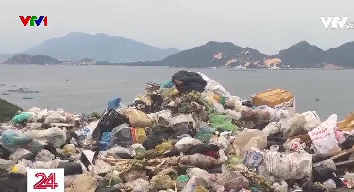 Bất cập trong thu gom, xử lý rác thải nhựa - Ảnh 3. Bất cập trong thu gom, xử lý rác thải nhựa - Ảnh 3.