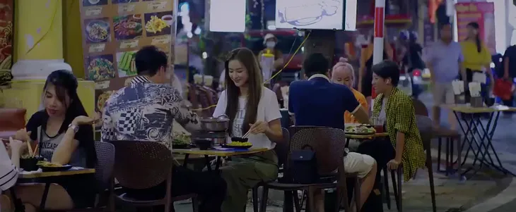 Mình yêu nhau, bình yên thôi - Tập 63: Lan nói thơm má Quân như mẹ thơm con - Ảnh 1. Mình yêu nhau, bình yên thôi - Tập 63: Lan nói thơm má Quân như mẹ thơm con - Ảnh 1.