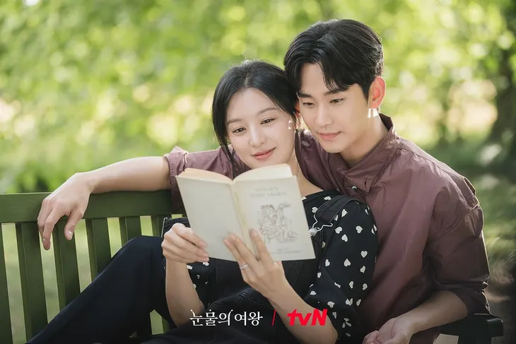 Loạt ảnh ngọt ngào kỷ niệm ngày cưới của cặp đôi Nữ hoàng nước mắt - Ảnh 8. Loạt ảnh ngọt ngào kỷ niệm ngày cưới của cặp đôi Nữ hoàng nước mắt - Ảnh 8.