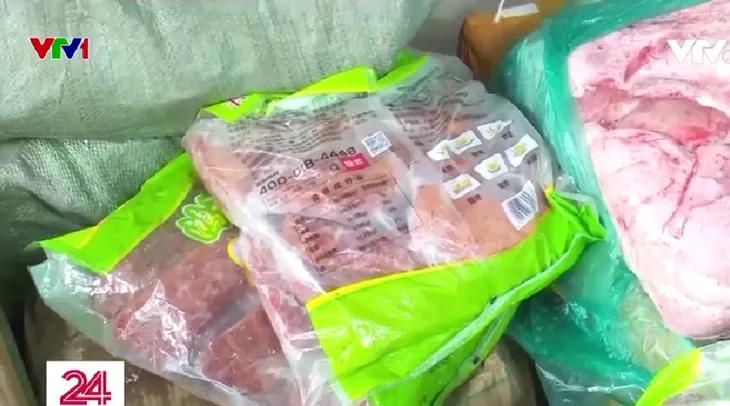 Phát hiện cơ sở cung cấp lườn ngỗng, nầm lợn bẩn cho quán ăn tại Hà Nội - Ảnh 2. Phát hiện cơ sở cung cấp lườn ngỗng, nầm lợn bẩn cho quán ăn tại Hà Nội - Ảnh 2.