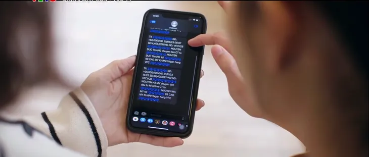 Người một nhà - Tập 12: Khanh dính bẫy lừa đảo online, Trí bị ông trùm để ý - Ảnh 10. Người một nhà - Tập 12: Khanh dính bẫy lừa đảo online, Trí bị ông trùm để ý - Ảnh 10.