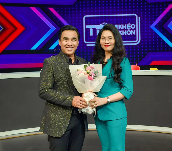 “Khéo khôn với tiền - Tránh những ưu phiền”: Kiến thức tài chính hiện đại được dẫn dắt bằng truyền thống Việt Nam - Ảnh 3. “Khéo khôn với tiền - Tránh những ưu phiền”: Kiến thức tài chính hiện đại được dẫn dắt bằng truyền thống Việt Nam - Ảnh 3.