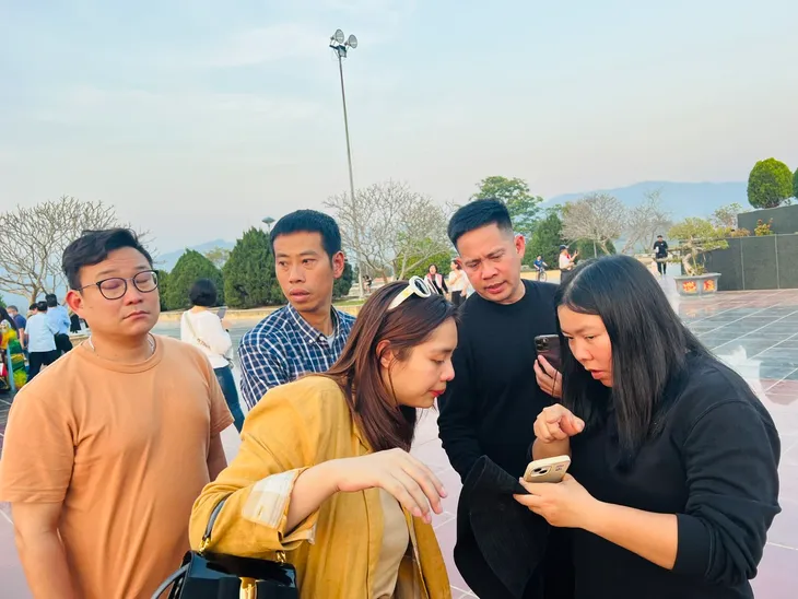 Cầu truyền hình Dưới lá cờ Quyết Thắng: 5 điểm cầu hăng say tập luyện - Ảnh 4. Cầu truyền hình Dưới lá cờ Quyết Thắng: 5 điểm cầu hăng say tập luyện - Ảnh 4.