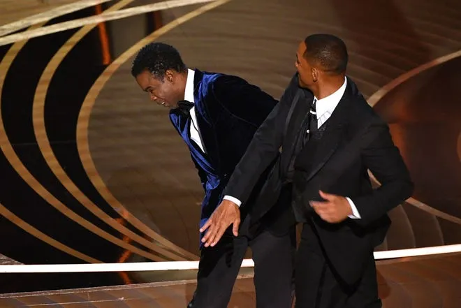 Sau cú tát tại Lễ trao giải Oscar, Will Smith còn được chào đón ở mùa phim hè? - Ảnh 3. Sau cú tát tại Lễ trao giải Oscar, Will Smith còn được chào đón ở mùa phim hè? - Ảnh 3.