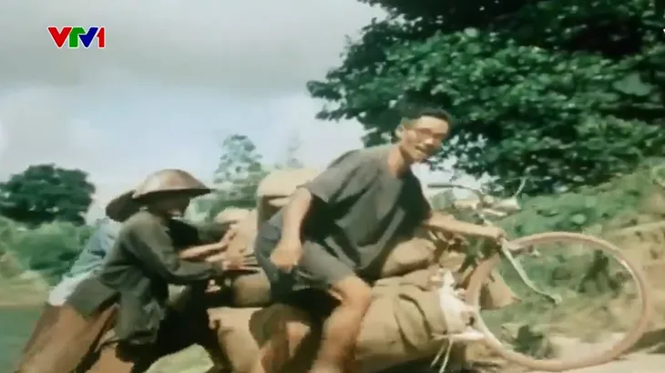 Xe đạp thồ - “Vua vận tải” trên chiến trường Điện Biên Phủ - Ảnh 1. Xe đạp thồ - “Vua vận tải” trên chiến trường Điện Biên Phủ - Ảnh 1.