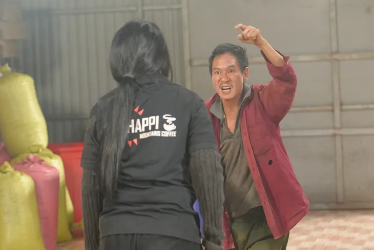 Bộ sưu tập vai diễn của Lý Hải trong chuỗi phim Lật mặt - Ảnh 7. Bộ sưu tập vai diễn của Lý Hải trong chuỗi phim Lật mặt - Ảnh 7.