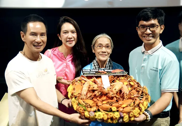 Hàng triệu khán giả khóc cười vì Lật mặt 7 của Lý Hải - Ảnh 1. Hàng triệu khán giả khóc cười vì Lật mặt 7 của Lý Hải - Ảnh 1.