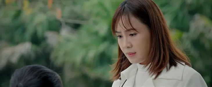Trạm cứu hộ trái tim - Tập 25: Vũ tiếp tục cứu Hà, An Nhiên giở trò ép Nghĩa đăng ký kết hôn và bán công ty - Ảnh 9. Trạm cứu hộ trái tim - Tập 25: Vũ tiếp tục cứu Hà, An Nhiên giở trò ép Nghĩa đăng ký kết hôn và bán công ty - Ảnh 9.