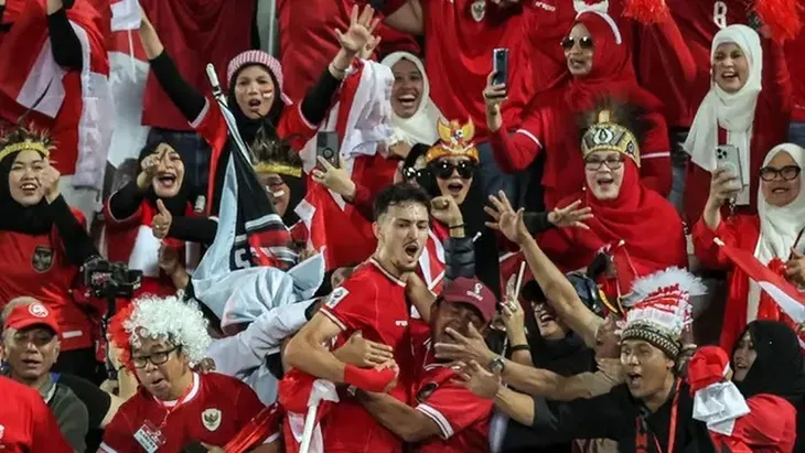 U23 Indonesia sẽ phải thi đấu trên sân không khán giả ở trận play-off - Ảnh 2. U23 Indonesia sẽ phải thi đấu trên sân không khán giả ở trận play-off - Ảnh 2.
