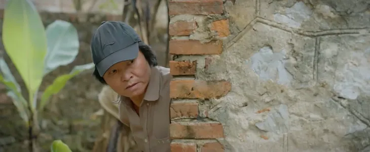 Lỡ hẹn với ngày xanh - Tập 35: Kỳ xét nghiệm ADN của Duyên, Giang ngày càng nghi ngờ mẹ - Ảnh 11. Lỡ hẹn với ngày xanh - Tập 35: Kỳ xét nghiệm ADN của Duyên, Giang ngày càng nghi ngờ mẹ - Ảnh 11.