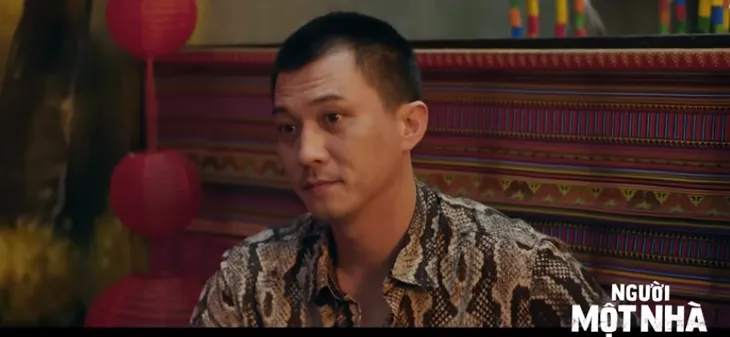 Người một nhà - Tập 13: Long là thủ phạm tông xe khiến bố bị liệt? - Ảnh 2. Người một nhà - Tập 13: Long là thủ phạm tông xe khiến bố bị liệt? - Ảnh 2.