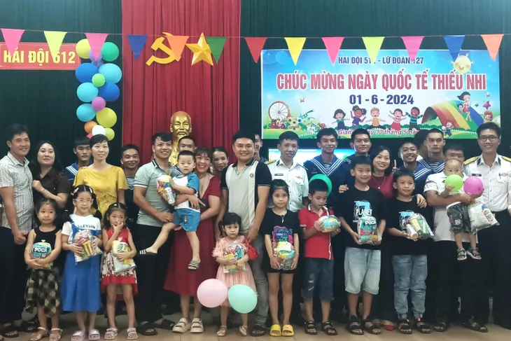 Tết Thiếu nhi cho trẻ em vùng biển đảo - Ảnh 5.