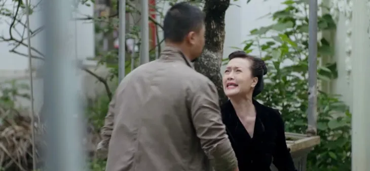 Người một nhà - Tập 20: Trí cảm xúc đan xen vì nhận ra mẹ rất quan tâm mình và em trai - Ảnh 6. Người một nhà - Tập 20: Trí cảm xúc đan xen vì nhận ra mẹ rất quan tâm mình và em trai - Ảnh 6.
