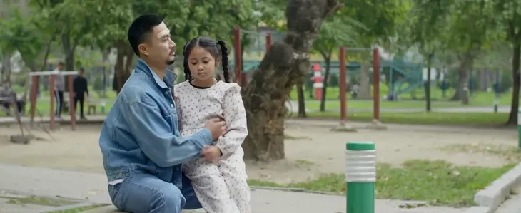Người một nhà - Tập 20: Trí cảm xúc đan xen vì nhận ra mẹ rất quan tâm mình và em trai - Ảnh 1. Người một nhà - Tập 20: Trí cảm xúc đan xen vì nhận ra mẹ rất quan tâm mình và em trai - Ảnh 1.