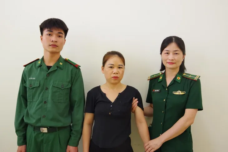 Bắt giữ nữ quái trong đường dây mua bán người sang Myanmar - Ảnh 1. Bắt giữ nữ quái trong đường dây mua bán người sang Myanmar - Ảnh 1.