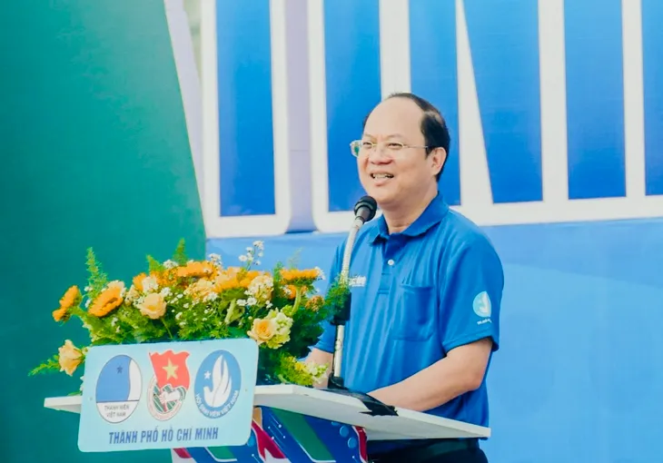 Cùng thắp lên ngọn lửa của tuổi trẻ - Ảnh 2. Cùng thắp lên ngọn lửa của tuổi trẻ - Ảnh 2.