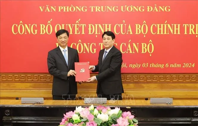 Thượng tướng Nguyễn Duy Ngọc làm Chánh Văn phòng Trung ương Đảng - Ảnh 1. Thượng tướng Nguyễn Duy Ngọc làm Chánh Văn phòng Trung ương Đảng - Ảnh 1.