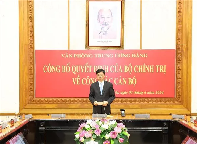 Thượng tướng Nguyễn Duy Ngọc làm Chánh Văn phòng Trung ương Đảng - Ảnh 2. Thượng tướng Nguyễn Duy Ngọc làm Chánh Văn phòng Trung ương Đảng - Ảnh 2.