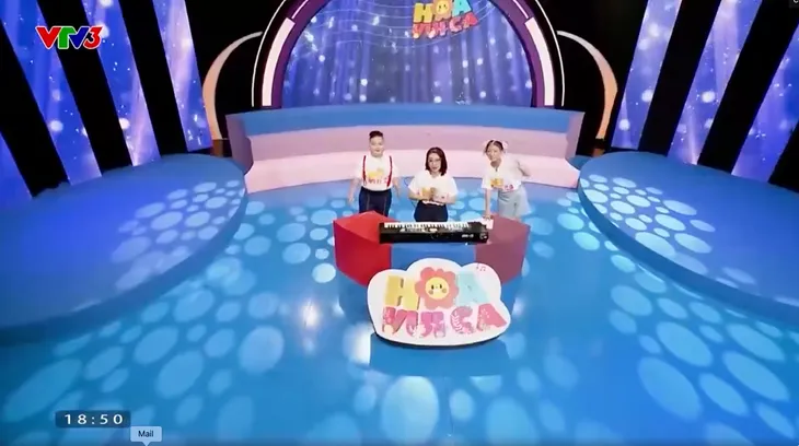 Hoa vui ca - Tập 4: Giờ học hát vui nhộn - Ảnh 1. Hoa vui ca - Tập 4: Giờ học hát vui nhộn - Ảnh 1.
