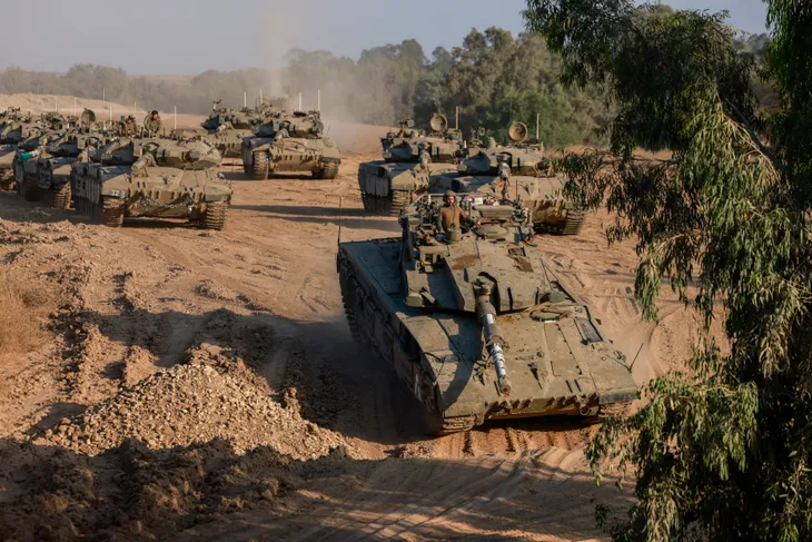 Israel không kích và pháo kích khiến 19 người thiệt mạng ở Gaza - Ảnh 1. Israel không kích và pháo kích khiến 19 người thiệt mạng ở Gaza - Ảnh 1.