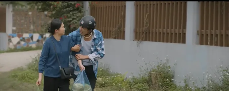 Những nẻo đường gần xa - Tập 10: Dũng dò hỏi về mẫu bạn trai của Phương Đông - Ảnh 3. Những nẻo đường gần xa - Tập 10: Dũng dò hỏi về mẫu bạn trai của Phương Đông - Ảnh 3.