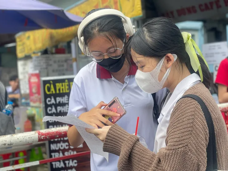 Ngày mai (10/6), Trường đầu tiên ở TP Hồ Chí Minh có  điểm thi và điểm chuẩn vào lớp 10 - Ảnh 1.