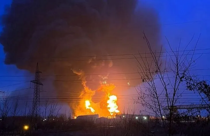 Ukraine thực hiện cuộc không kích đầu tiên vào khu vực biên giới Nga - Ảnh 1. Ukraine thực hiện cuộc không kích đầu tiên vào khu vực biên giới Nga - Ảnh 1.