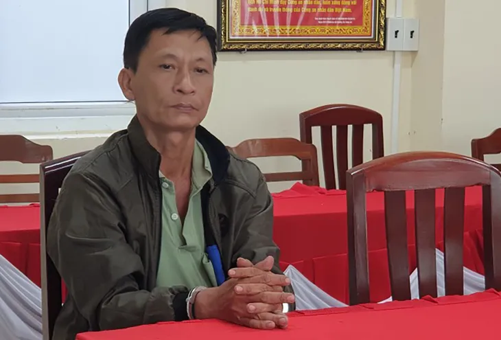 Bắt giữ đối tượng dùng dao đâm tử vong 2 người vì nghi vợ cũ ngoại tình - Ảnh 1. Bắt giữ đối tượng dùng dao đâm tử vong 2 người vì nghi vợ cũ ngoại tình - Ảnh 1.