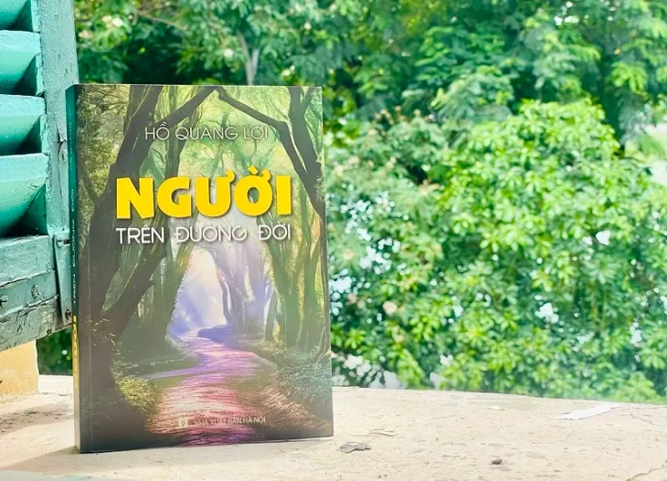 “Người trên đường đời” - Dấu ấn 45 năm cầm bút của nhà báo Hồ Quang Lợi - Ảnh 1.
