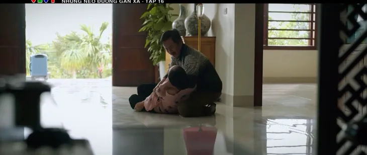 Những nẻo đường gần xa - Tập 16: Bố mẹ Bảo có em bé, Bảo lo mình trở thành người thừa - Ảnh 10. Những nẻo đường gần xa - Tập 16: Bố mẹ Bảo có em bé, Bảo lo mình trở thành người thừa - Ảnh 10.