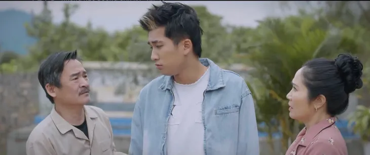 Những nẻo đường gần xa - Tập 16: Bố mẹ Bảo có em bé, Bảo lo mình trở thành người thừa - Ảnh 11. Những nẻo đường gần xa - Tập 16: Bố mẹ Bảo có em bé, Bảo lo mình trở thành người thừa - Ảnh 11.