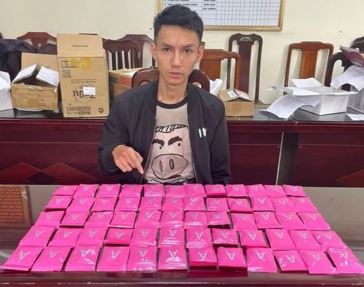 Khởi tố nam thanh niên mua bán 60.000 viên ma túy tổng hợp và 6kg cần sa - Ảnh 1. Khởi tố nam thanh niên mua bán 60.000 viên ma túy tổng hợp và 6kg cần sa - Ảnh 1.
