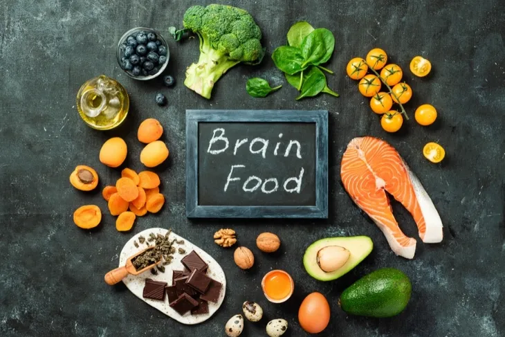 Làm thế nào để không đổ bệnh trong mùa thi? - Ảnh 2.
