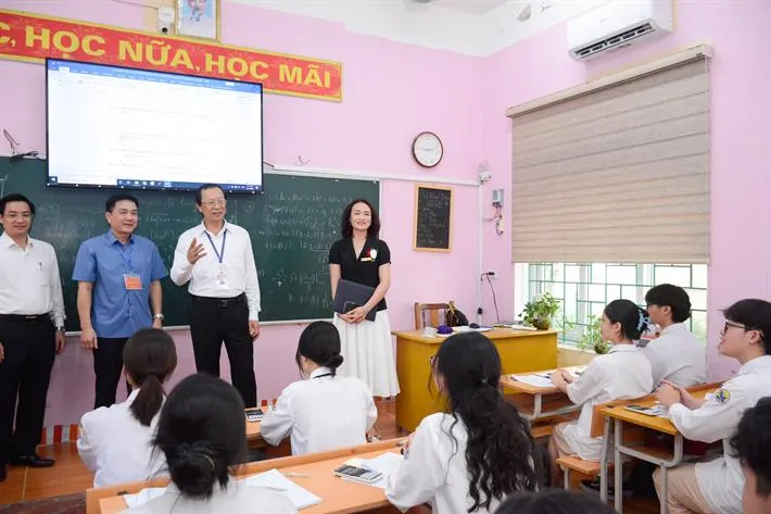 Chuẩn bị kỹ lưỡng, tạo mọi điều kiện thuận lợi nhất cho thí sinh thi tốt nghiệp THPT 2024 - Ảnh 1. Chuẩn bị kỹ lưỡng, tạo mọi điều kiện thuận lợi nhất cho thí sinh thi tốt nghiệp THPT 2024 - Ảnh 1.